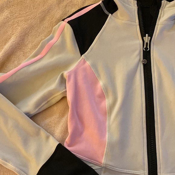 Vintage Lululemon - Picture 2 of 4